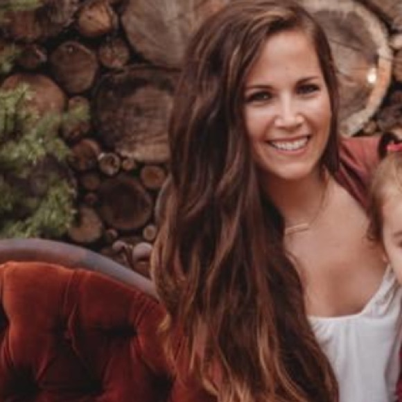 Meet your Posher, Elizabeth - Picture 1 of 1